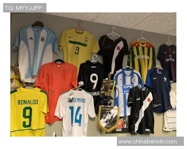 法国足球明星粉丝热情追随背后的故事与心声揭秘